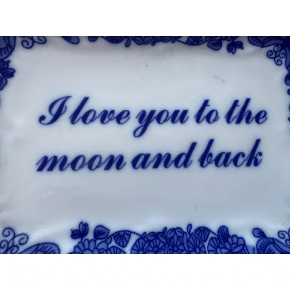 L Godinger & Co Porcelain Romantic Trinkit Dish‎ I Love You to the Moon and Back